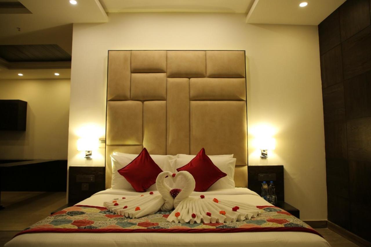 Hotel Rosetum Kasauli Extérieur photo
