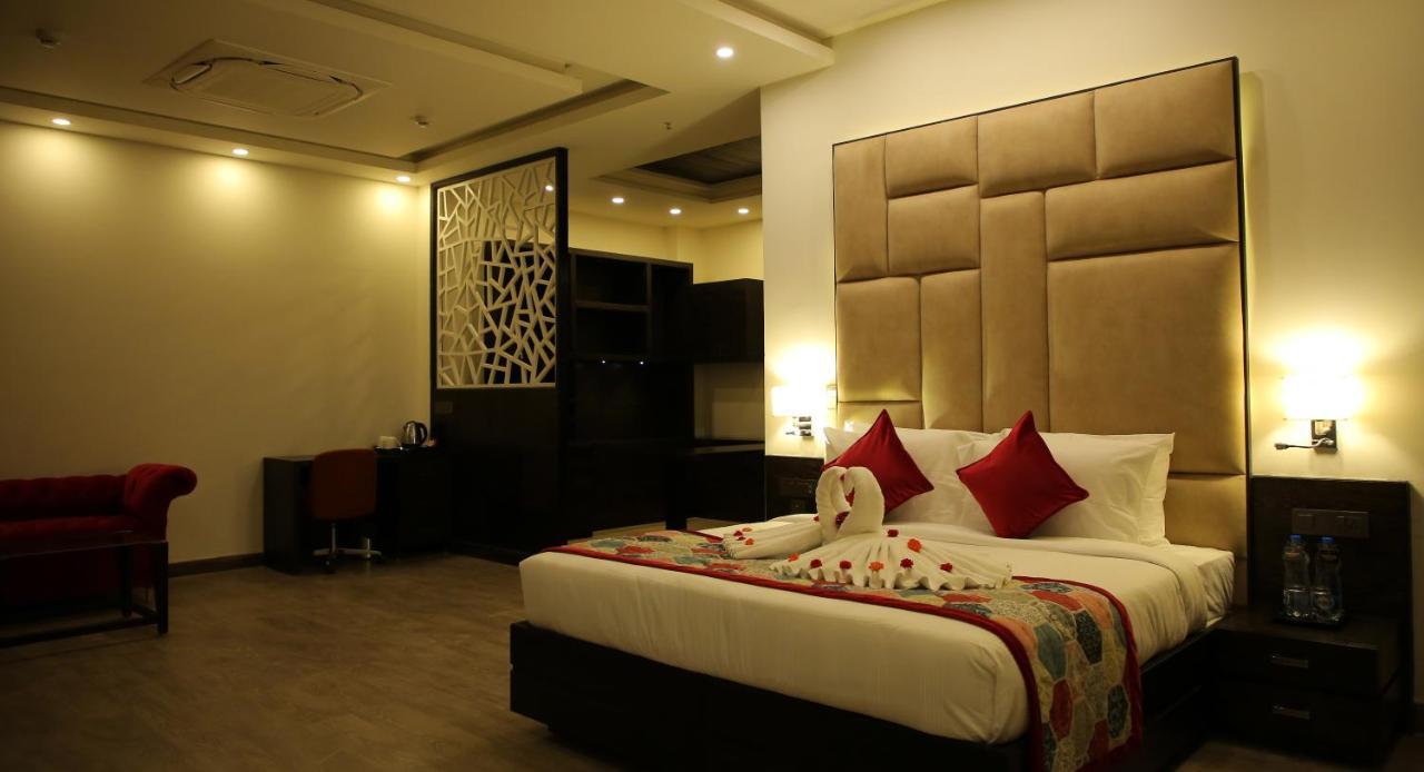 Hotel Rosetum Kasauli Extérieur photo