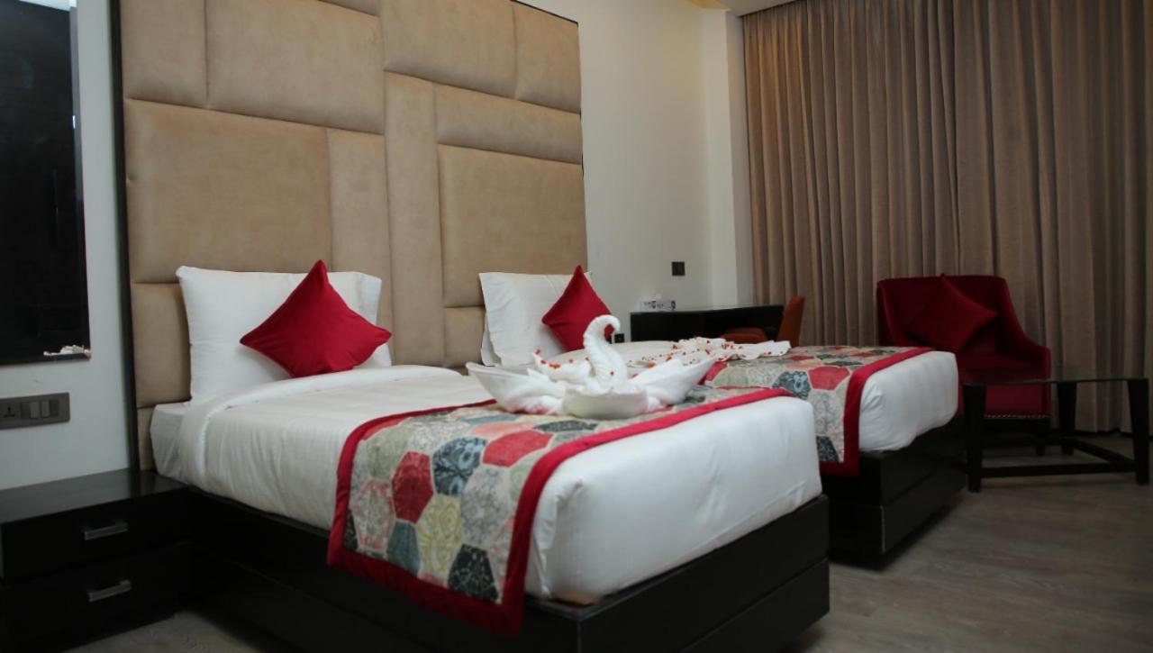 Hotel Rosetum Kasauli Extérieur photo