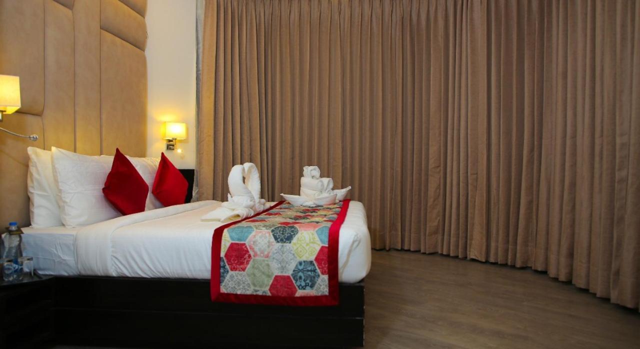 Hotel Rosetum Kasauli Extérieur photo