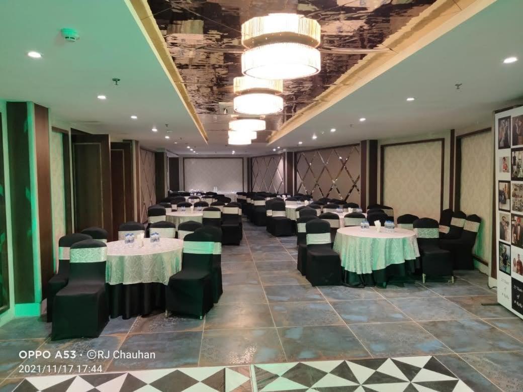 Hotel Rosetum Kasauli Extérieur photo