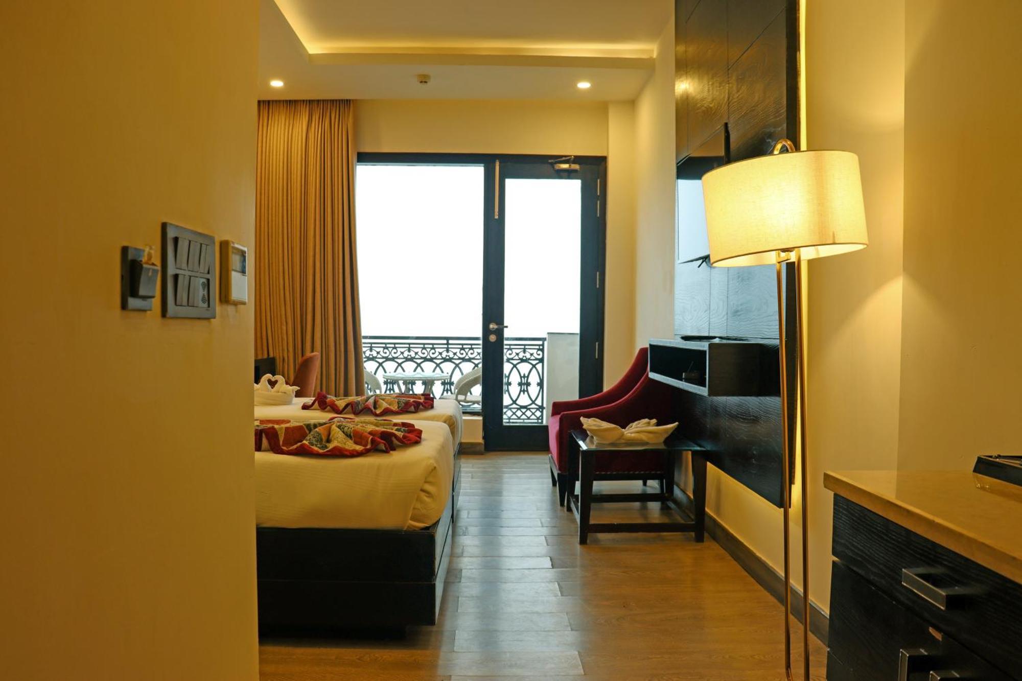 Hotel Rosetum Kasauli Extérieur photo
