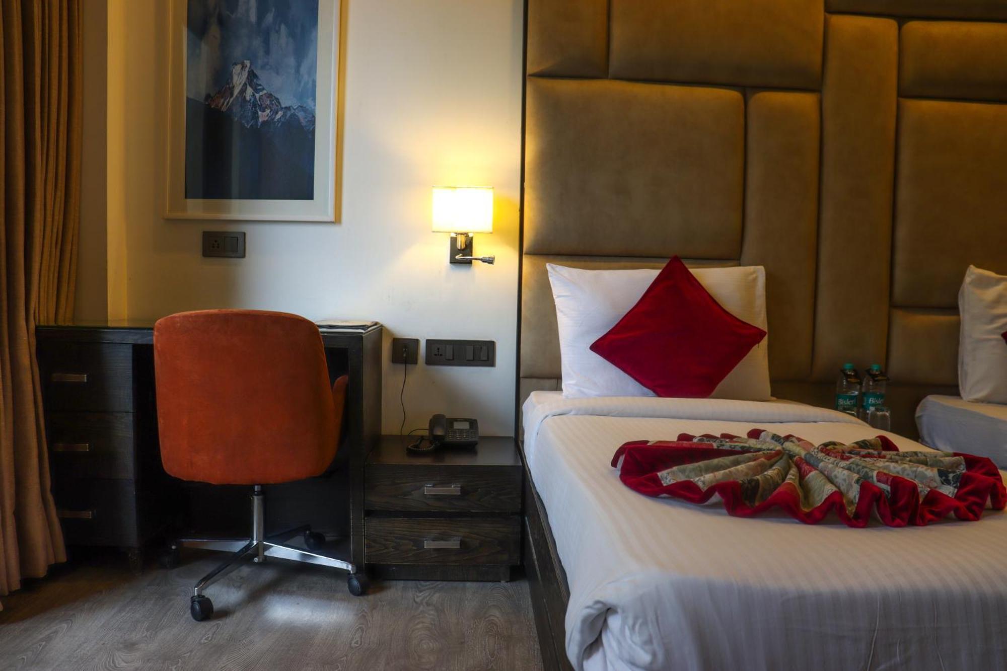 Hotel Rosetum Kasauli Extérieur photo